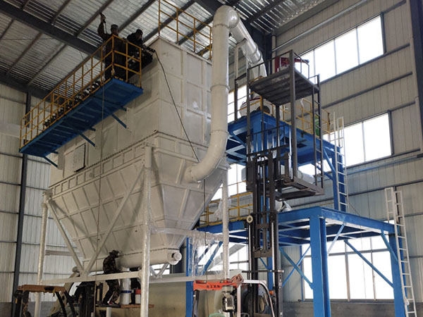 江苏客户球（qiú）磨+分级机安装中