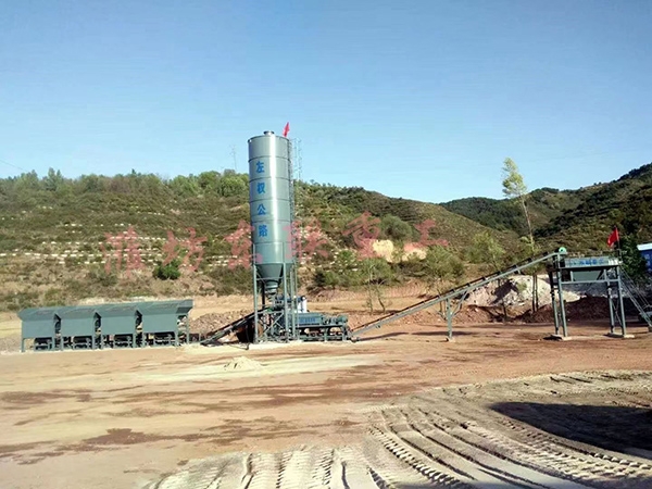 穩定土拌（bàn）合站